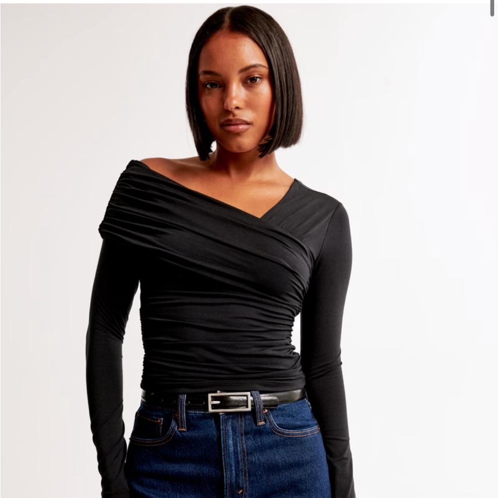 Abercrombie off the shoulder draped wrap top NWT L